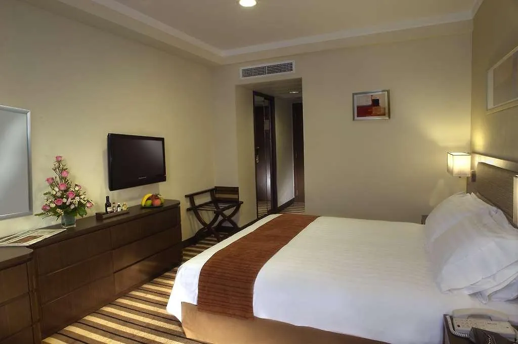 Metropark Hotel Kowloon Hong Kong 4*,