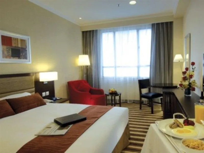 Metropark Hotel Kowloon Hong Kong 4*,