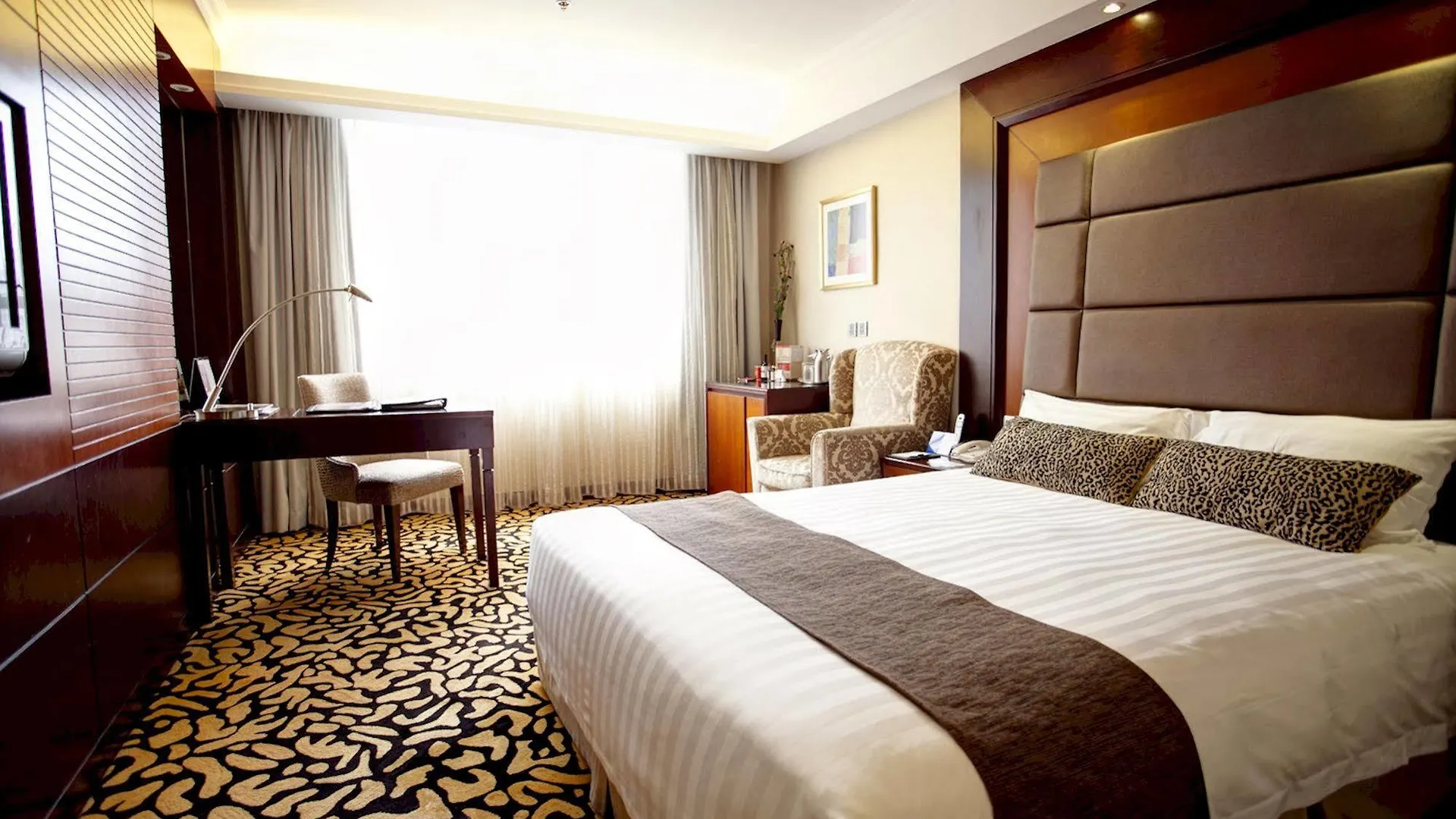 Metropark Hotel Kowloon Hong Kong 4*,