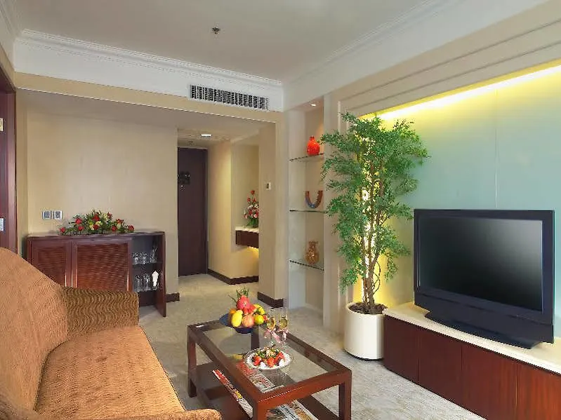 Metropark Hotel Kowloon Hong Kong 4*,